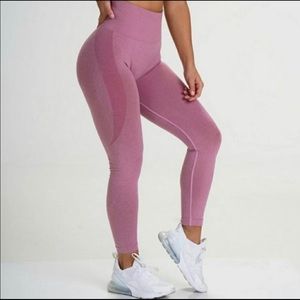 Xs pink nvgtn leggings pastel pink!